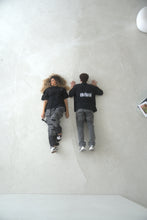 Lade das Bild in den Galerie-Viewer, BLACK SHIRT

